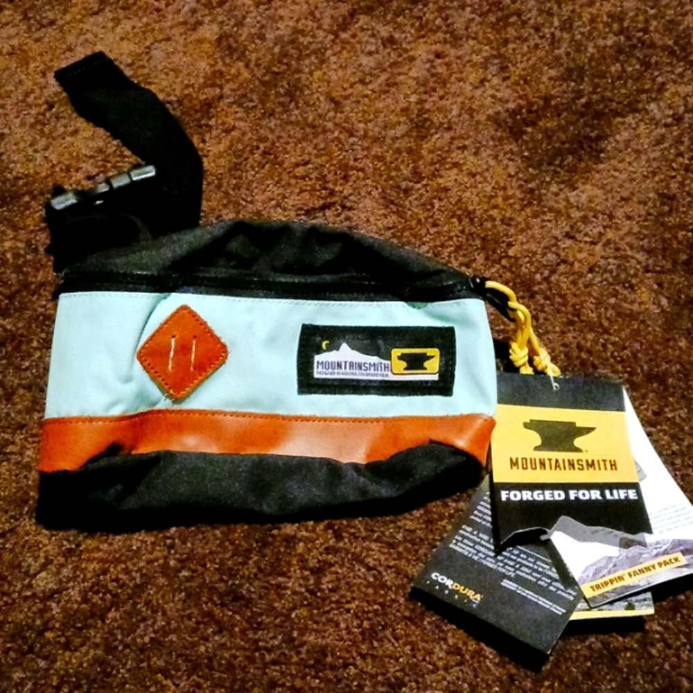 Mountain smith fanny pack